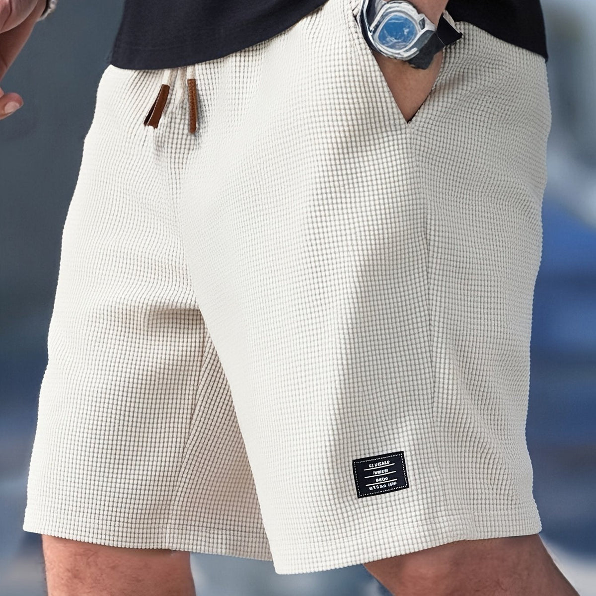 Short fitted men's adjustable waist — White