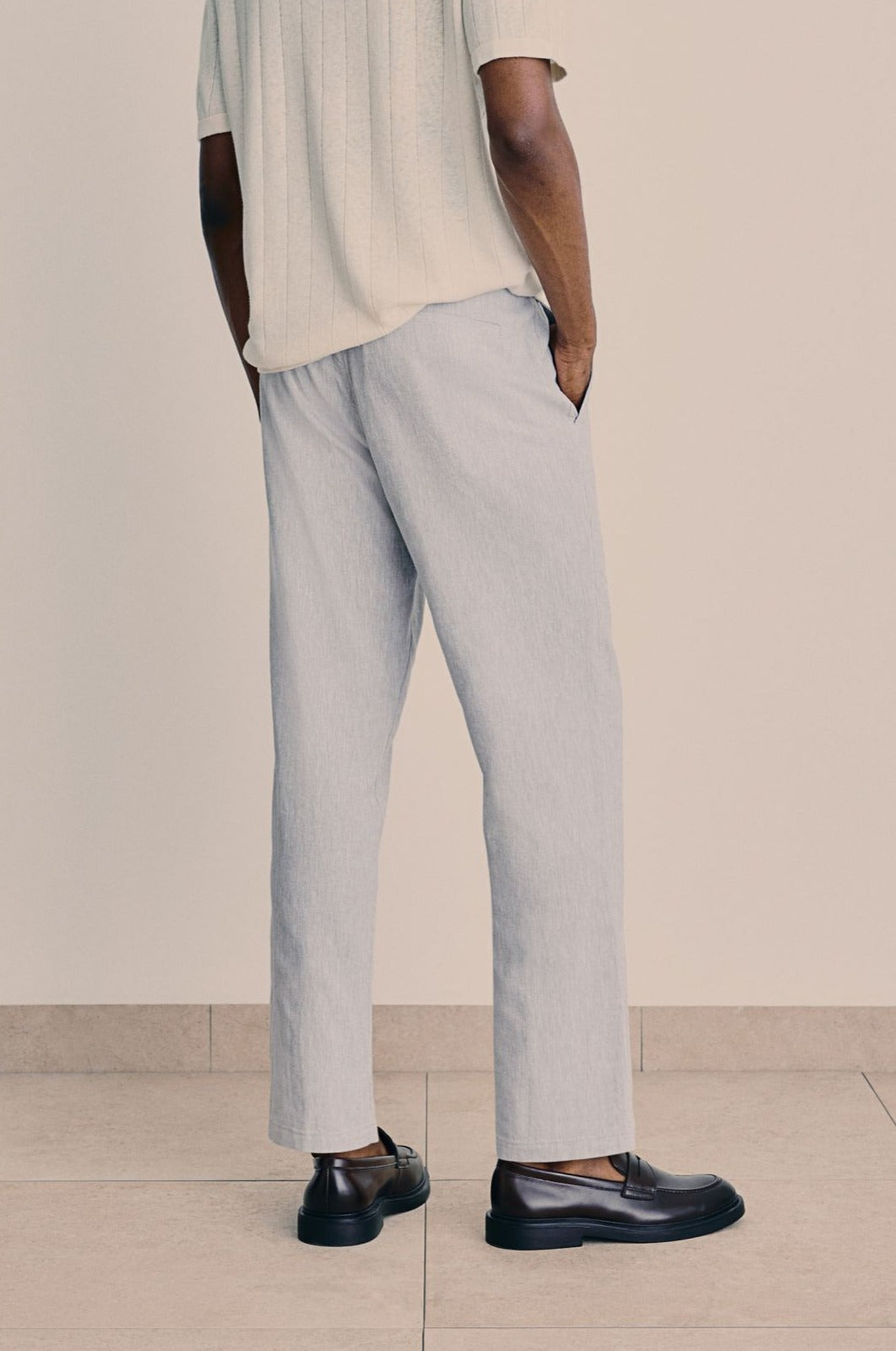 Men's Relaxed Fit Pants — product view