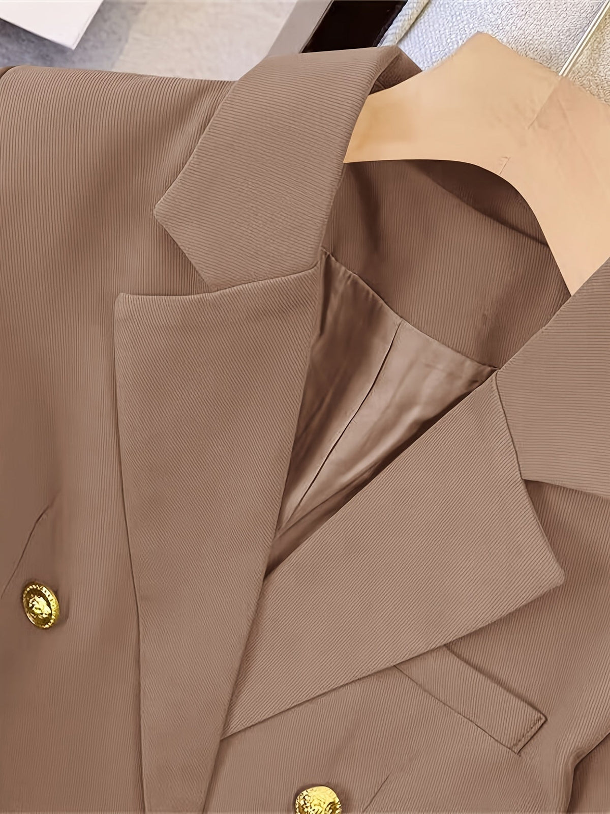 Women's Blazer – Double-Breasted Notched Collar with Flap Pockets — product view