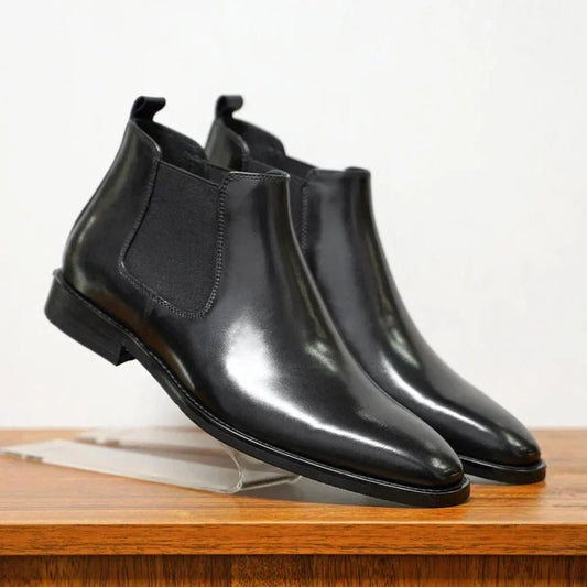 Men's Chelsea Boots with Cushioned Sole — Black