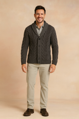 Herren-Cardigan mit schmalem Schalkragen und Knopfverschluss — Dunkelgrau