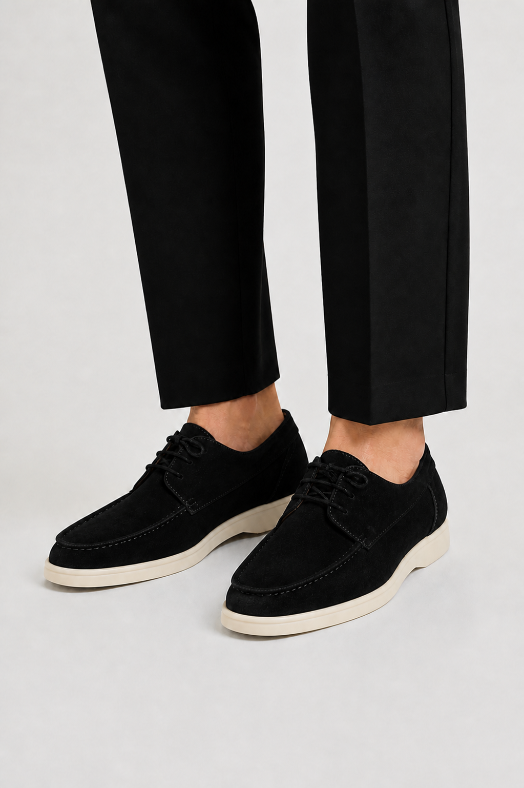 Men’s Loafers – Laces and Classic Shape for Refined Everyday Style — Black