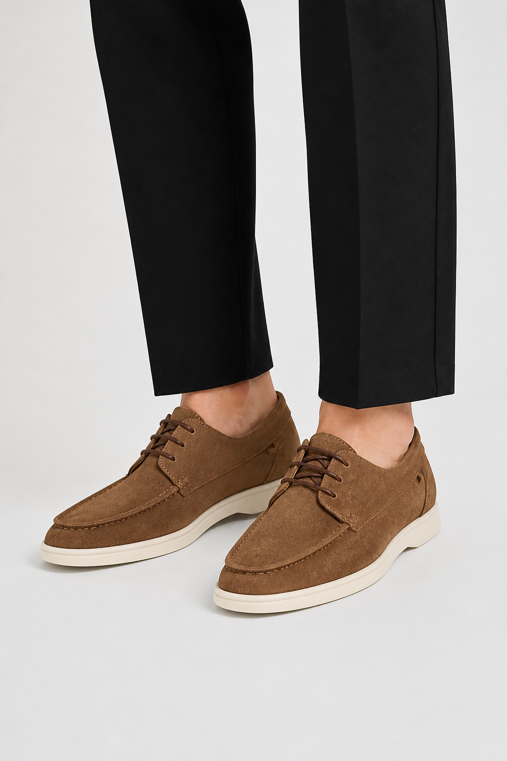 Men’s Loafers – Laces and Classic Shape for Refined Everyday Style — Brown