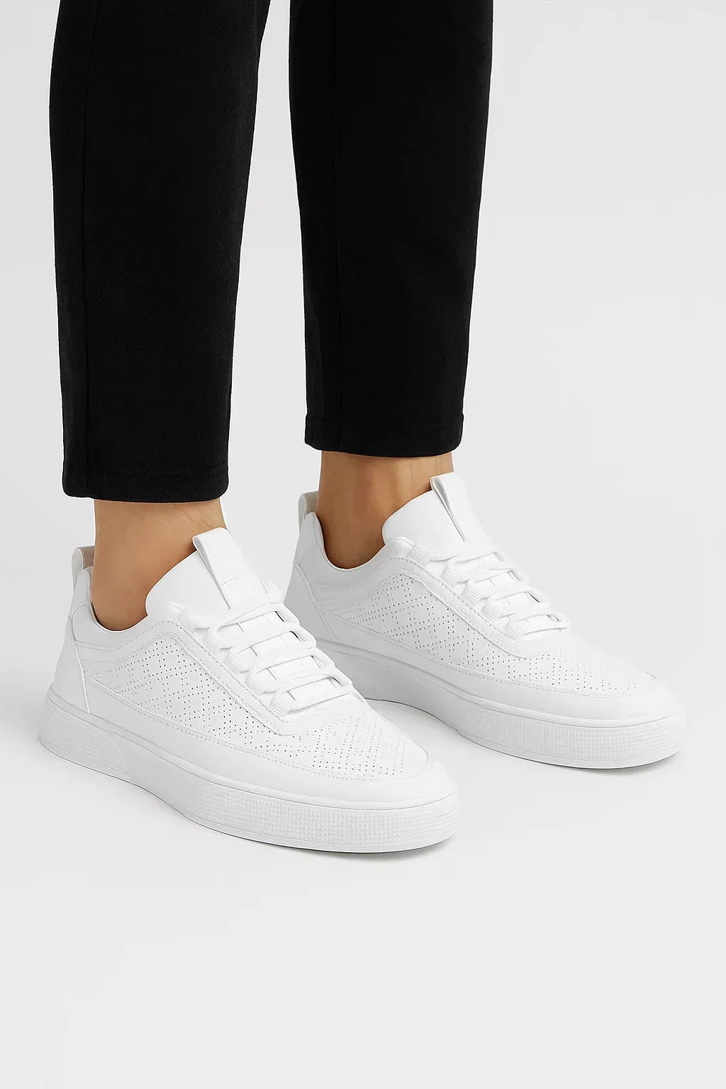 Men’s Sneakers – Perforated with a Comfortable Sole — White