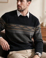 Men's Long Sleeve Crew Neck Jumper in Black - detalhe