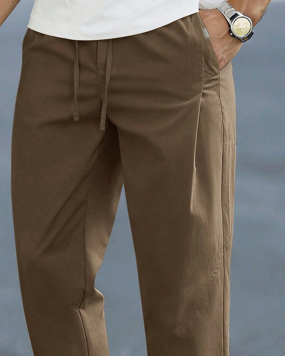 Men's Trousers in Coffee Brown - detalhe