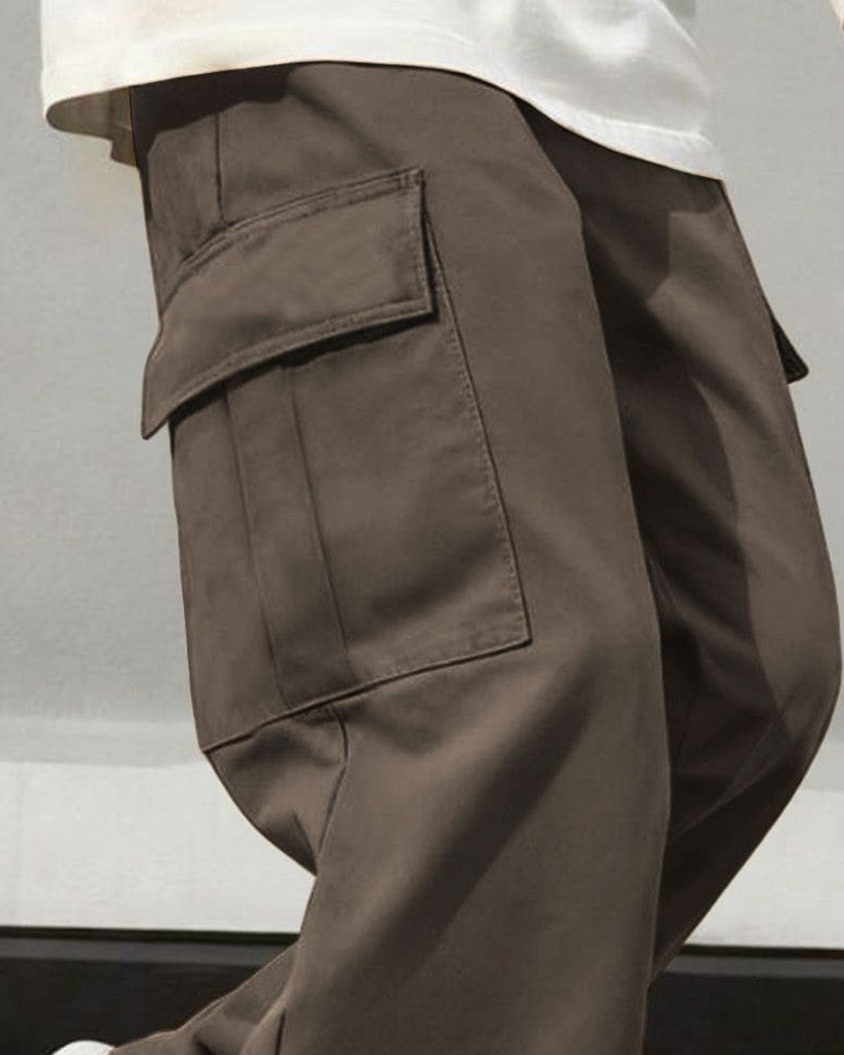 Men's Trousers in Brown - detalhe