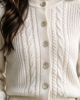Women's Cable-Knit Long Sleeve Cardigan in Beige - detalhe