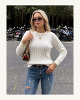 Women's Cable-Knit Long Sleeve Crew Neck Jumper in White - original-tratada