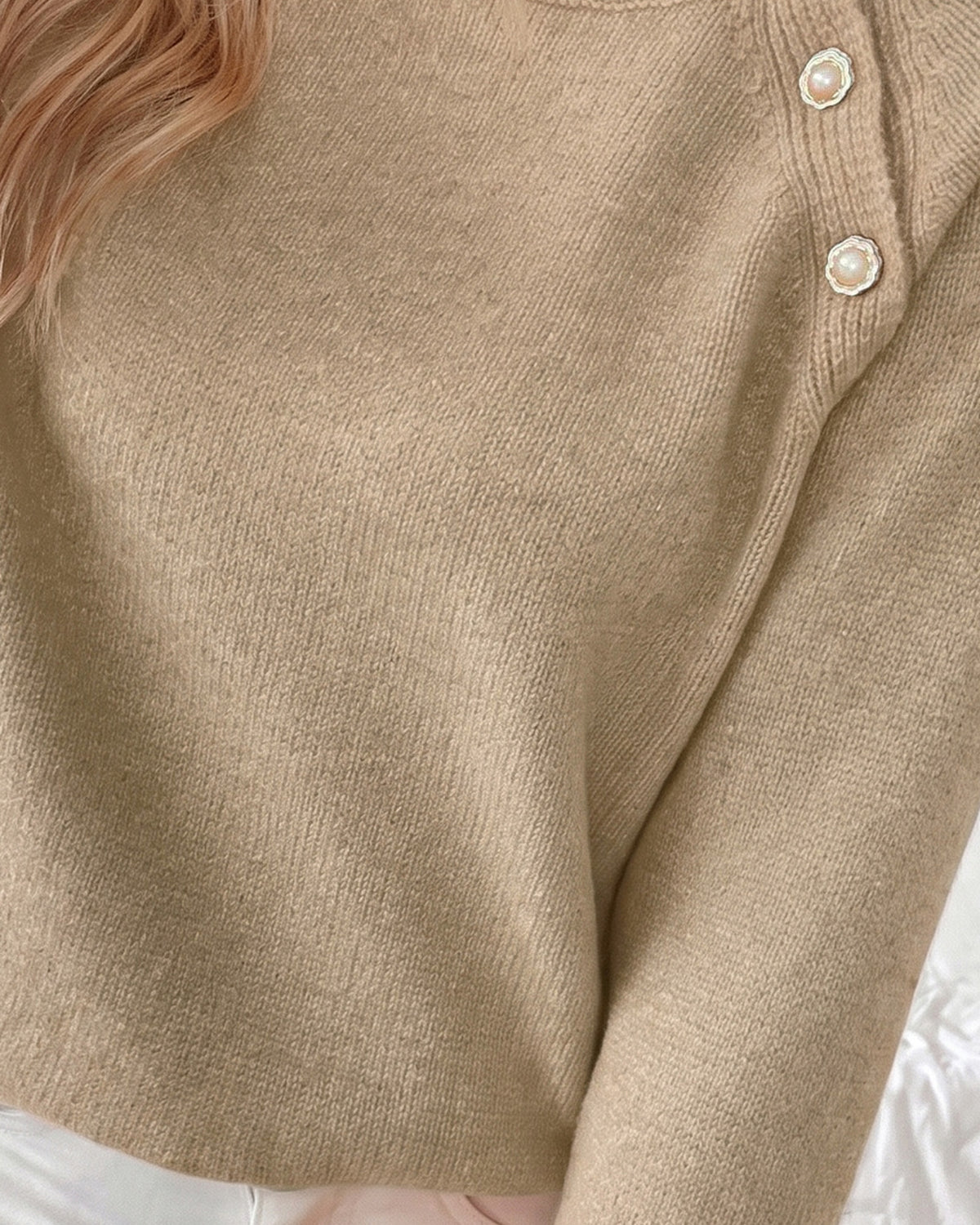 Women's Crew Neck Jumper in Deer Brown - detalhe