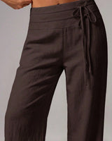 Women's Trousers in Coffee Brown - detalhe